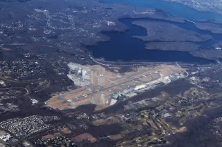 Signature White Plains East Terminal, Westchester County Airport (KHPN)