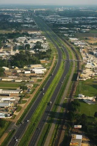 Signature Lafayette, Lafayette Regional Airport (KLFT)