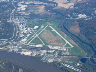 Signature Cincinnati, Cincinnati Municipal Airport, Lunken Field (KLUK)