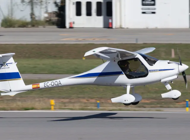 Aeroclub Barcelona Sabadell: photo 2
