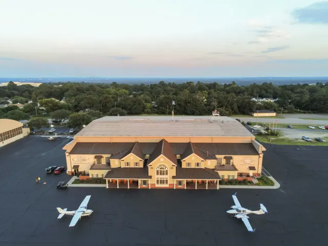 Augusta Aviation: photo 3