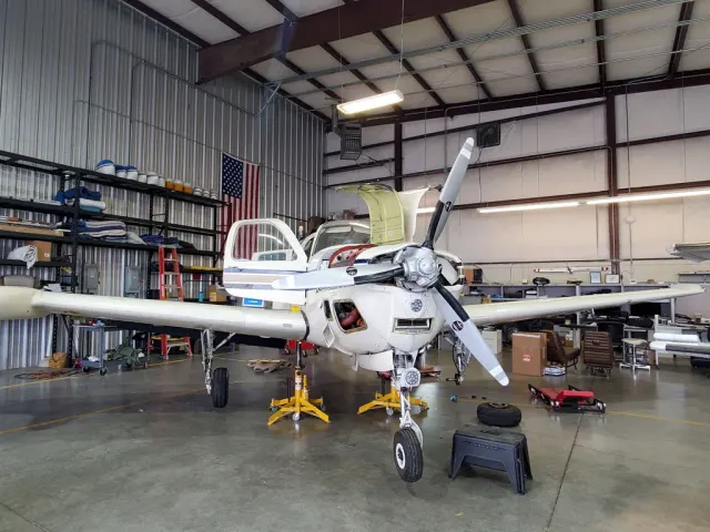 Bend Aircraft Mechanics LLC: photo 2