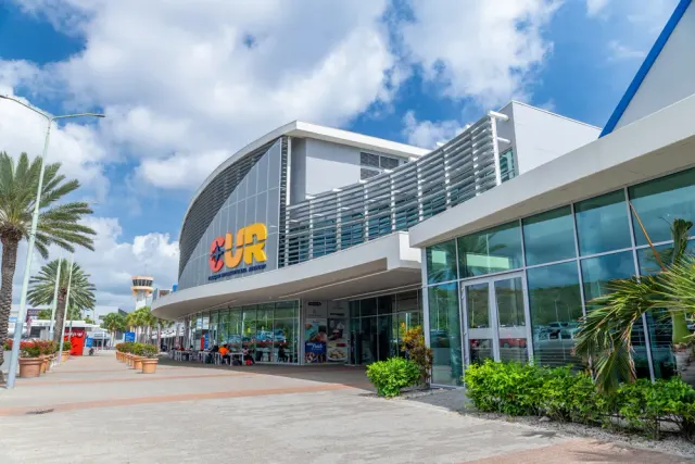 Curaçao International Airport: photo 1