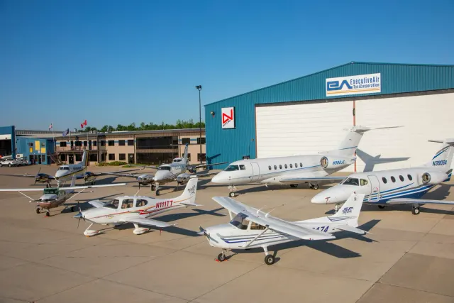 Executive Air Taxi Corporation: photo 3