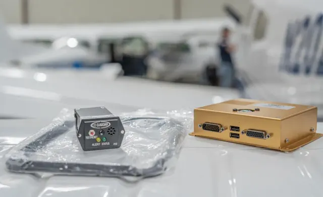 Guardian Avionics: photo 2