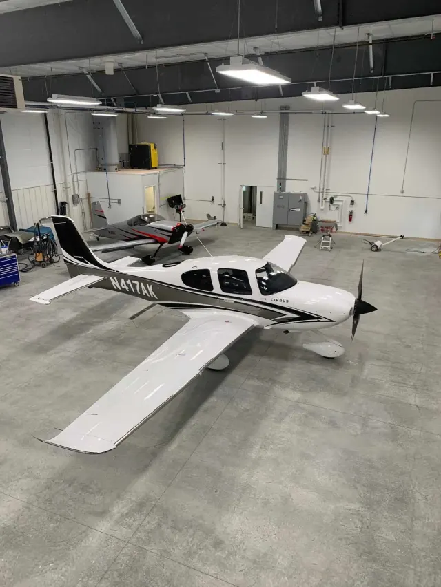 Midwest Aircraft Refinishing, Inc.: photo 2