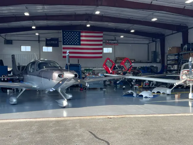 Mike Goulian Aviation - KPYM: photo 2