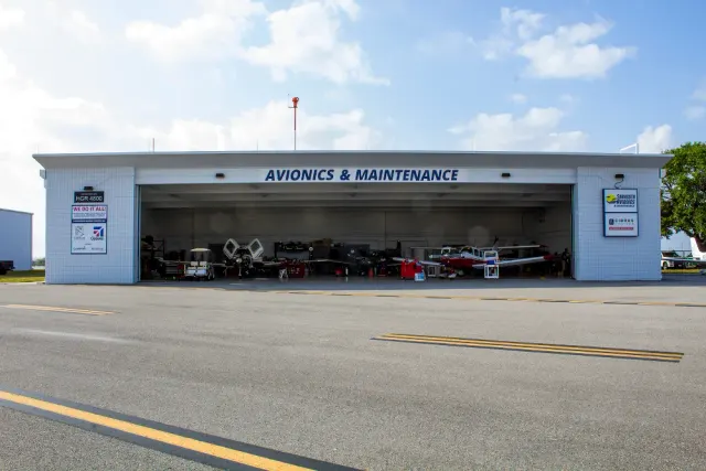 Sarasota Avionics & Maintenance - Tampa: photo 2