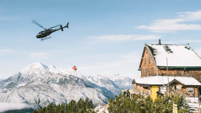 SENNAIR Helicopter: photo 3