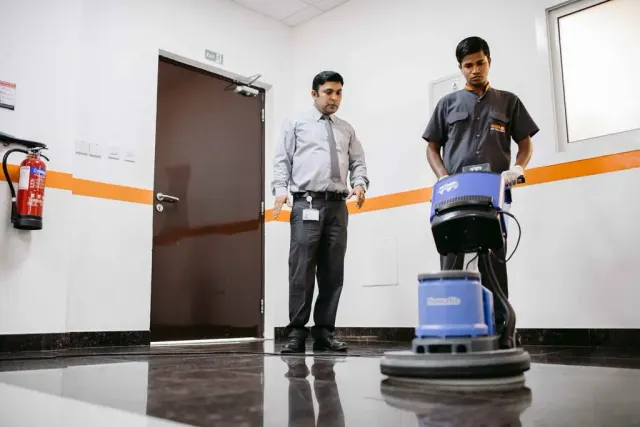 Photo: Farnek Services, from the company website