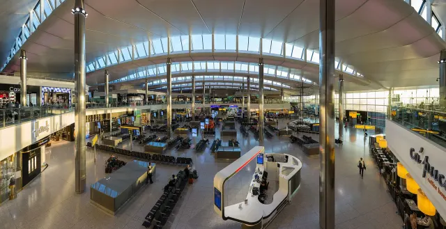 Signature London Heathrow, London Heathrow Airport (EGLL)