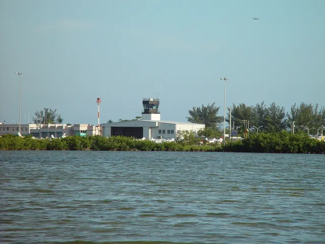 Signature Key West, Key West International Airport (KEYW)