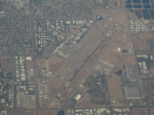 Signature Fresno Yosemite, Fresno Yosemite International Airport (KFAT)