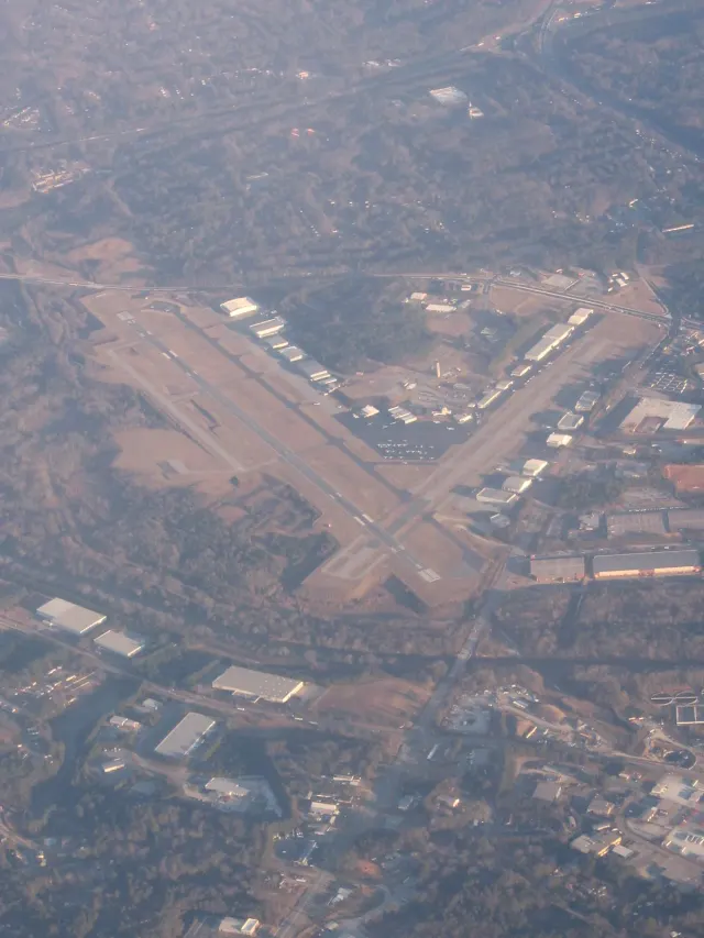 Signature Atlanta Fulton County, Fulton County Airport - Atlanta (KFTY)