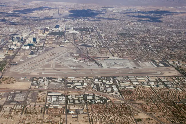 Signature Las Vegas, Harry Reid International Airport (KLAS)