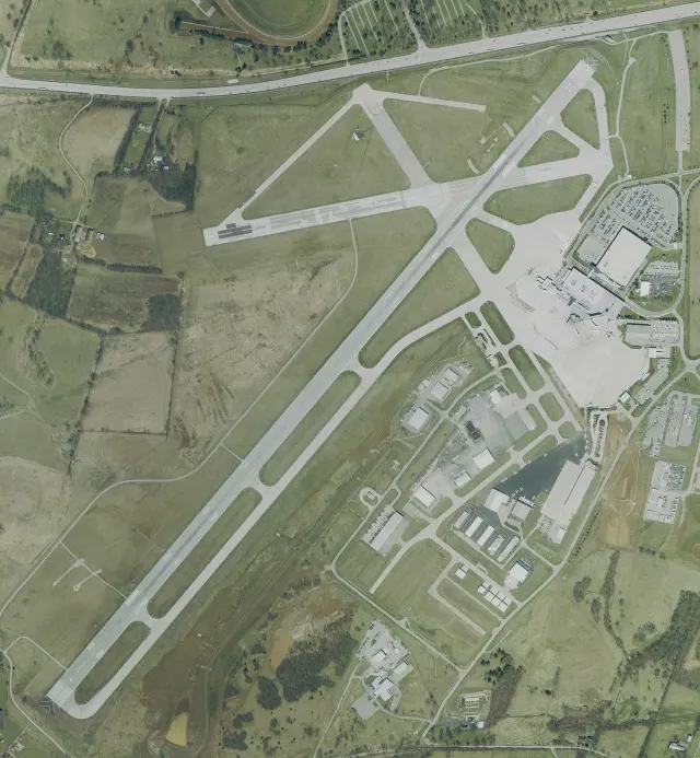 Signature Lexington, Lexington Blue Grass Airport (KLEX)