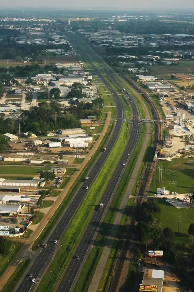 Signature Lafayette, Lafayette Regional Airport (KLFT)