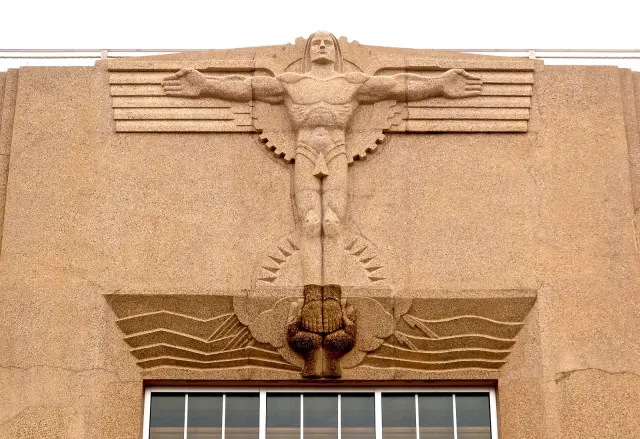 Signature New Orleans Lakefront, Lakefront Airport (KNEW)