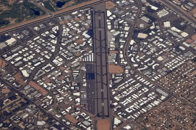Jet Aviation Scottsdale, Scottsdale Airport (KSDL)