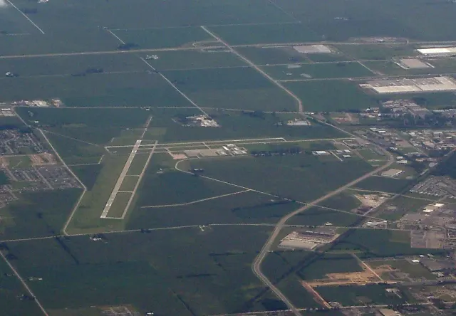 Ray's Aircraft Services, Taylor Airport (KTYL)