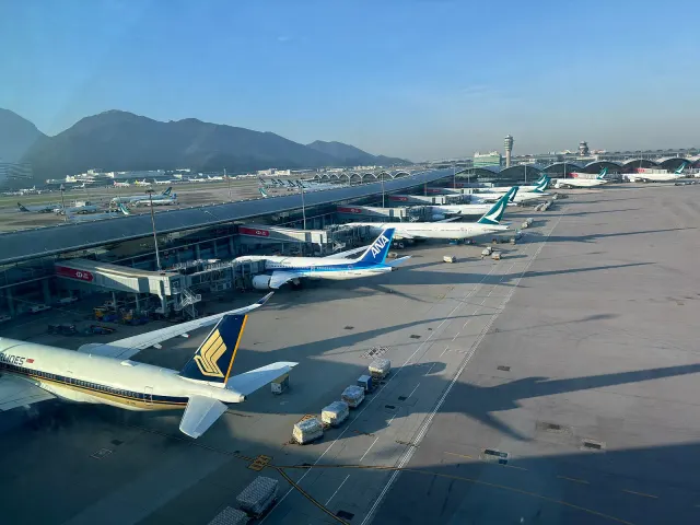 Signature Hong Kong, Hong Kong International Airport (VHHH)