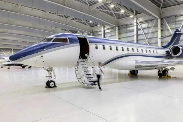 Polar Aviation