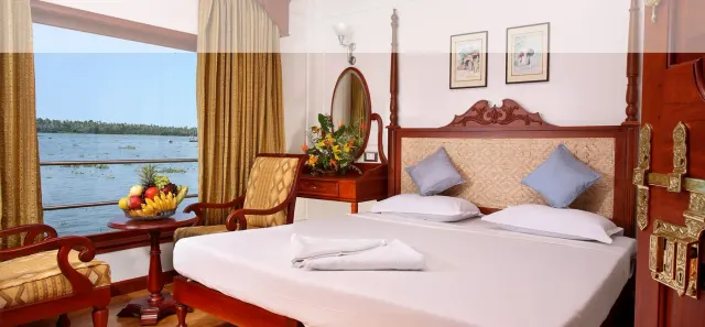 Photo: Rainbow Cruises & Tours, from the company website