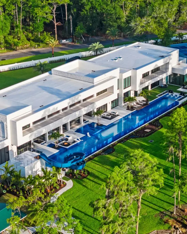 Photo: Surroundings Group, from the company website