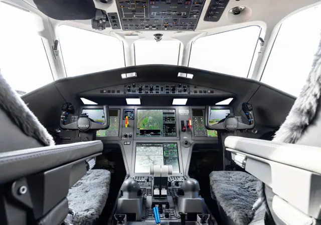 Dassault brings EASy IV avionics to the Falcon 2000 series