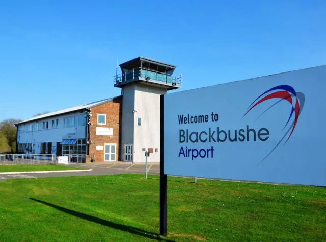 Blackbushe Airport: photo 2