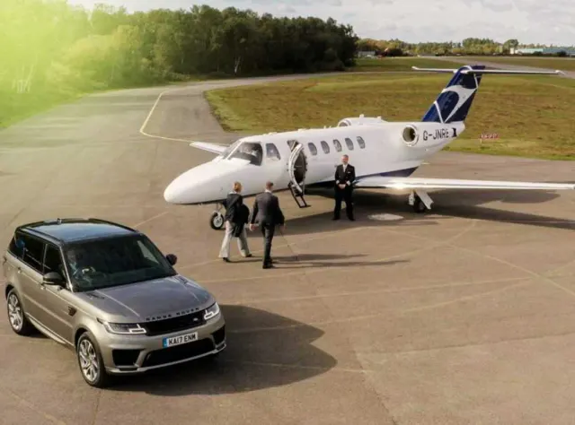 Blackbushe Airport: photo 3