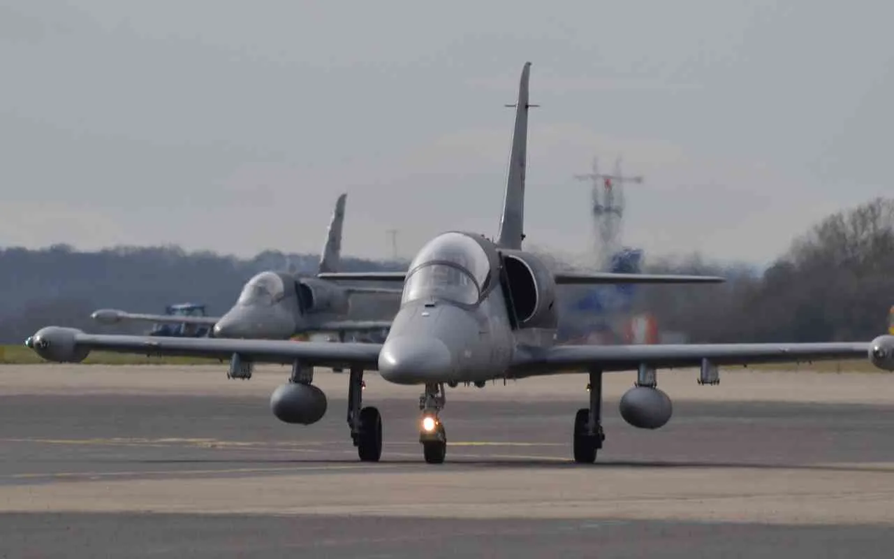 London RAF Northolt Jet Centre: photo 2