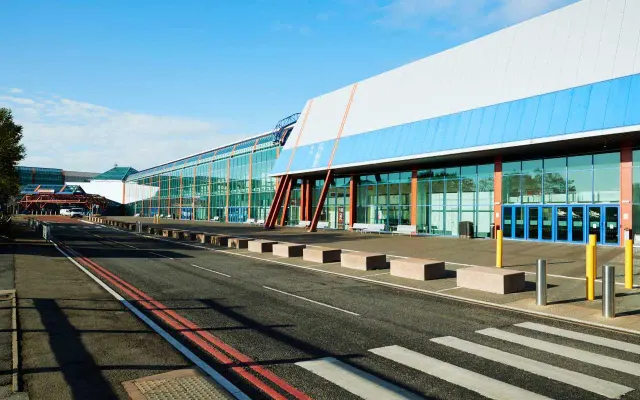 London Stansted Airport: photo 2