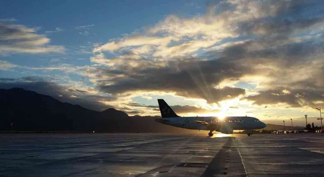 Sun Air Jets: photo 2