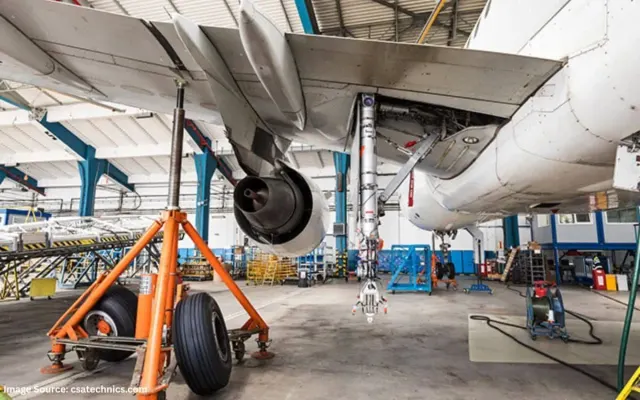 Czech Airlines Technics photo 5