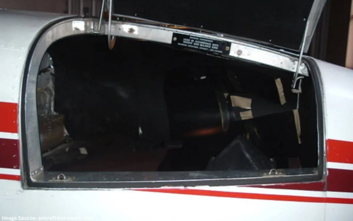 Aircraft Door Seals: photo 2