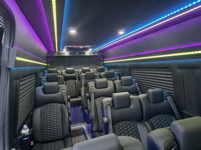 Ride Luxury Car: photo 2