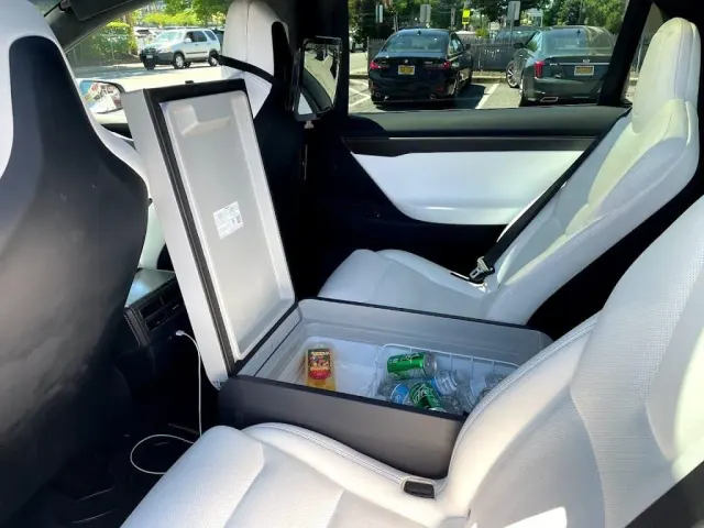 Fun Luxury Rides: photo 3