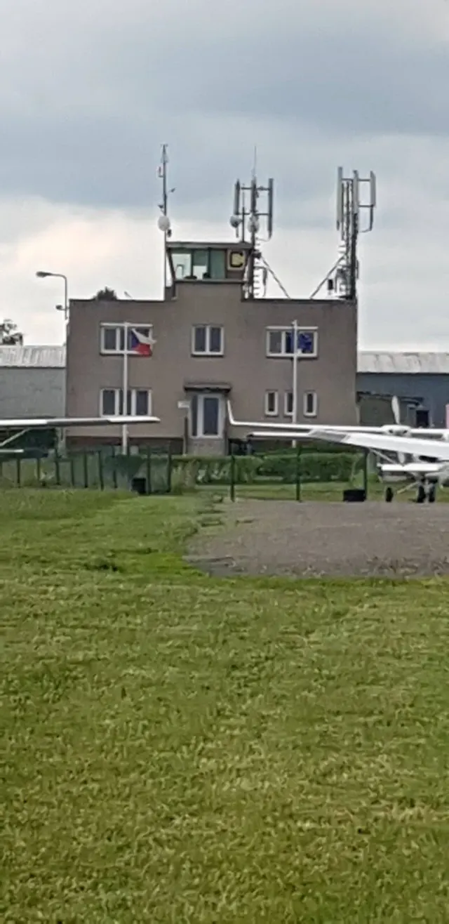 F AIR Flight School photo 4