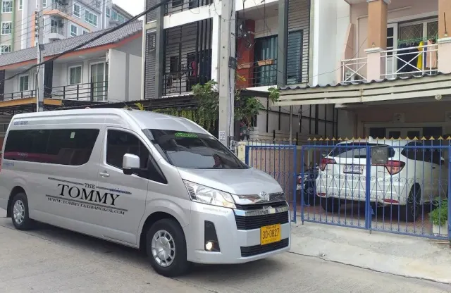 TOMMY TAXI BANGKOK: photo 3