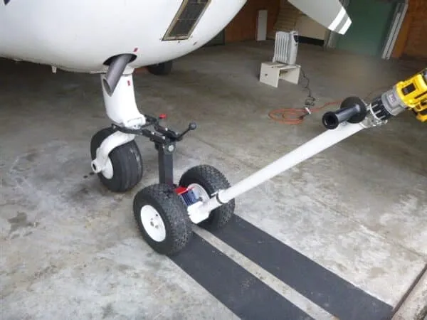 Minimax Aircraft Tugs: photo 5