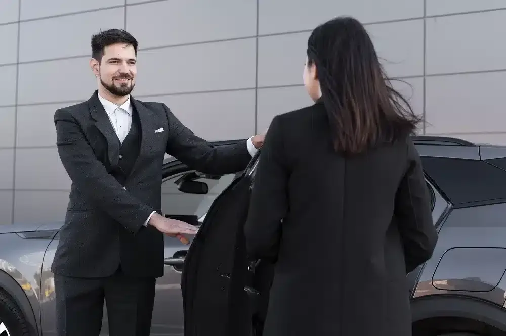 Chauffeur Hire - Airport, Corporate Transfers in Sydney: photo 3