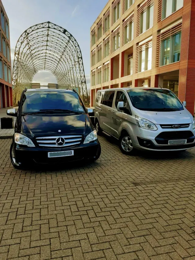 Acc TAXIS farnborough: photo 3