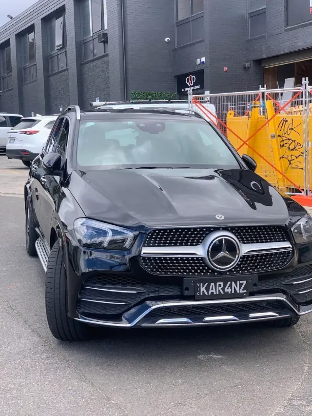 Royal Chauffeur - Melbourne Airport Transfer & VIP Chauffeur Service photo 3
