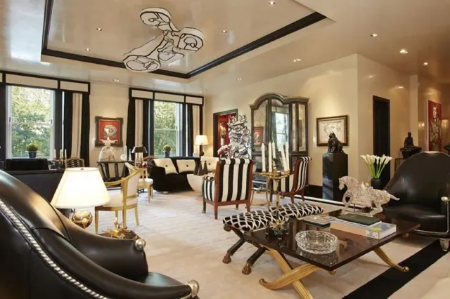 Luxury Attaché: photo 3