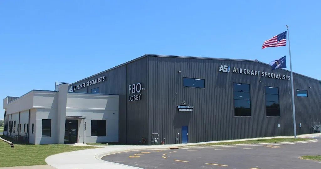 PrivateFlite Aviation photo 3