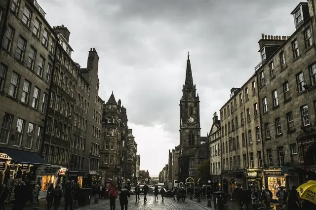 Gold Cars Airport Transfers Ltd in Edinburgh | Taxi Services: photo 3