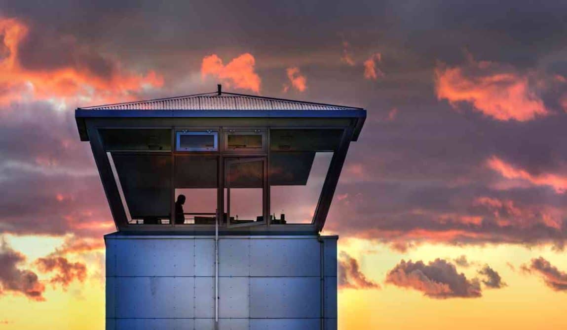 7 Highest Paying Countries For Air Traffic Controllers - 2025 - The