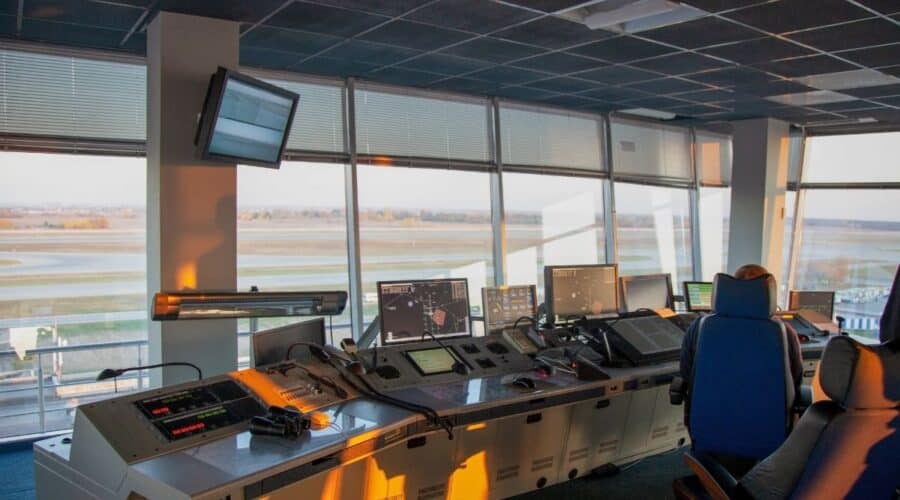UK Air Traffic Control Outage Paralyzes Flights