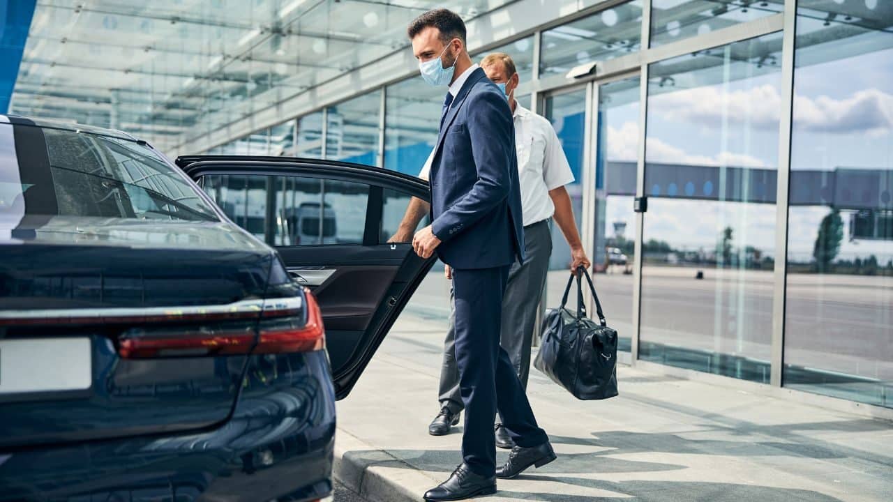 Dubai's Most Trusted VIP Airport Transfer & Chauffeur Services for Private Aviation